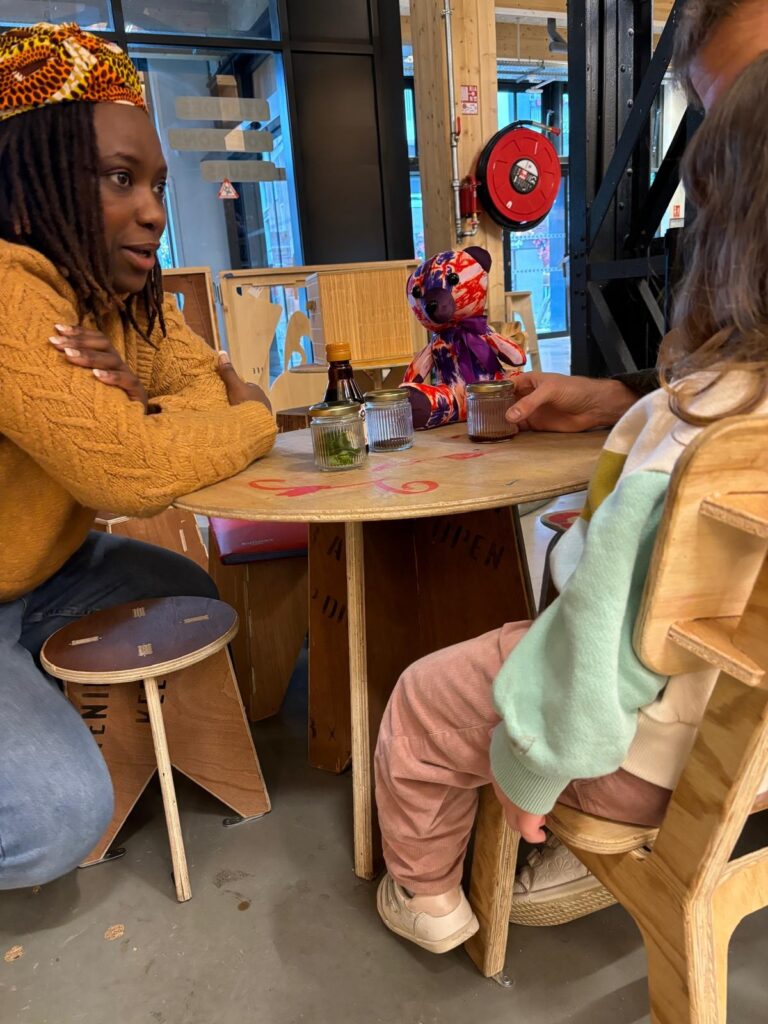 L’attribut alt de cette image est vide, son nom de fichier est Fanta-1-768x1024.jpg.